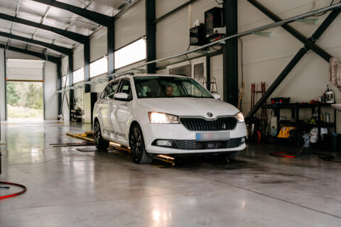 STK Nová Baňa technická a emisná kontrola Nová baňa (21)